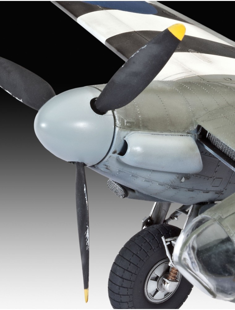 REVELL - 1/32 De Havilland Mosquito Mk. IV (Military Aircraft)