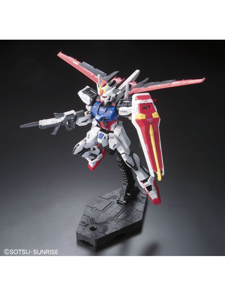 BANDAI - 1/144 RG Gundam Aile Strike