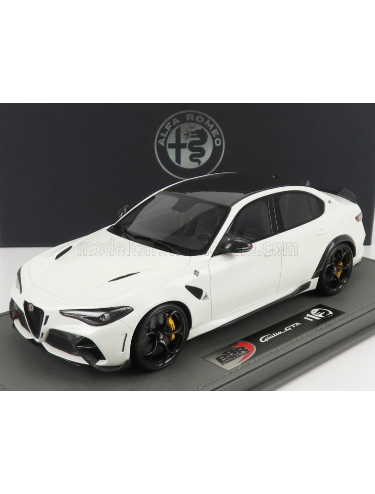 ALFA ROMEO - GIULIA GTA 2020 - CON VETRINA - WITH SHOWCASE - BIANCO TROFEO - WHITE