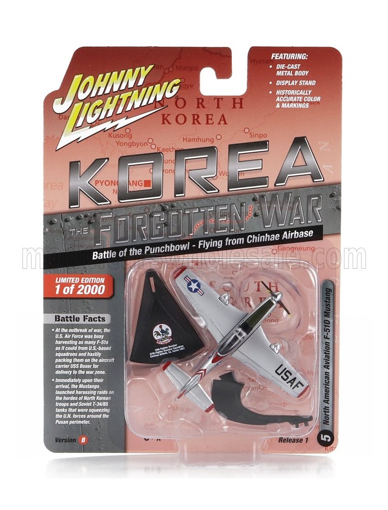 NORTH AMERICAN - F51D MUSTANG MILITARY AIRPLANE 1945 - SILVER BLACK