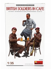 FIGURES - BRITISH SOLDIERS...