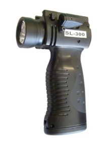 Royal - TORCIA TATTICA LED 300 LUMEN CON GRIP E LASER IN ABS