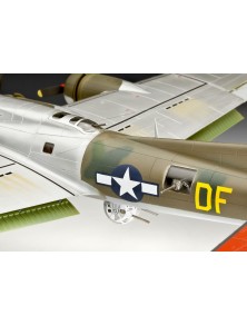 REVELL - 1/72 B-17G Flying...