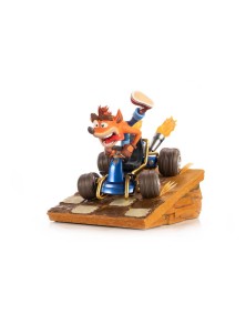 Crash Team Racing Nitro-fueled Statua Crash In Kart 31 Cm First 4 Figures