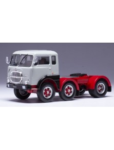 Ixo Model - FIAT 690 T1...