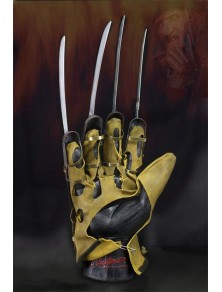 NECA NIGHTMARE FREDDY GLOVE...