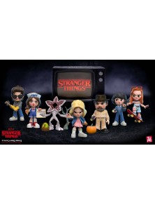 STRANGER THINGS BLIND BAGS...