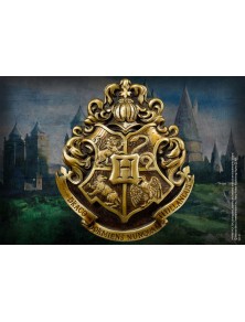 Harry Potter Wall Art Hogwarts School Crest 28 X 31 Cm Noble Collection