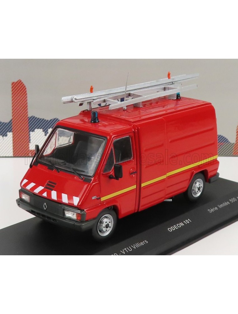 RENAULT - MASTER T30 VAN VTU VILLIERS SAPEURS POMPIERS 1981 - RED