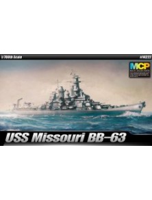 ACADEMY - 1/700 USS...