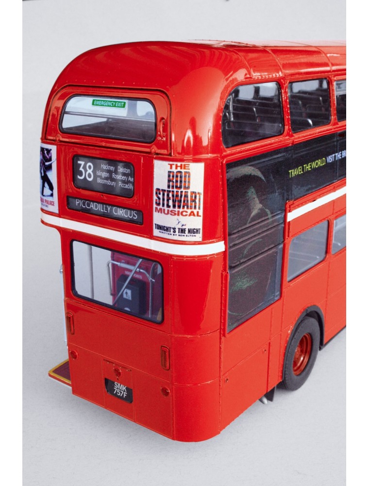 REVELL - 1/24 London Bus (Trucks & Buss)