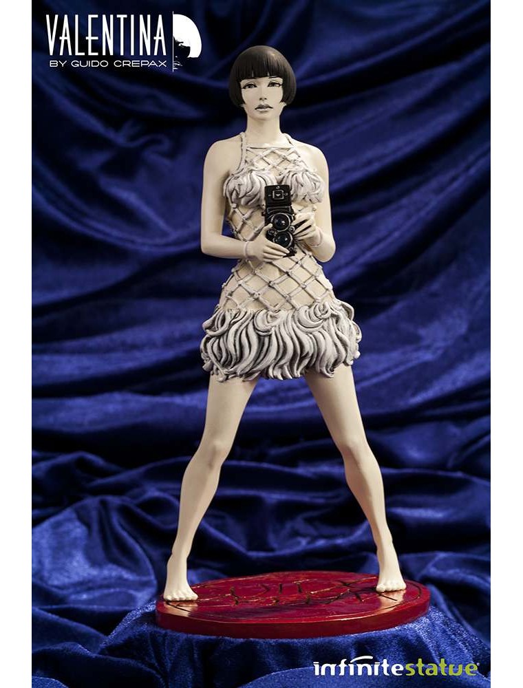 CREPAX VALENTINA STATUE