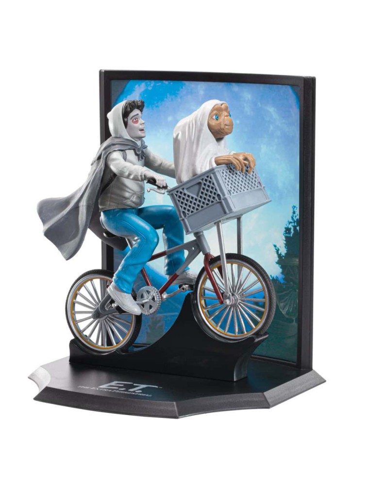 ET WITH ELLIOT OVER THE MOON DIORAMA