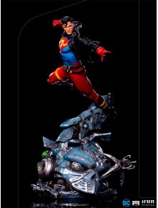 SUPERBOY DELUXE 1/10 ART...