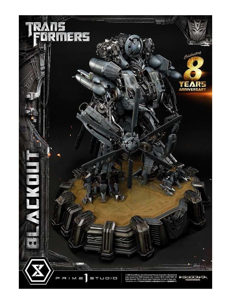 TRANSFORMERS BLACKOUT STATUE