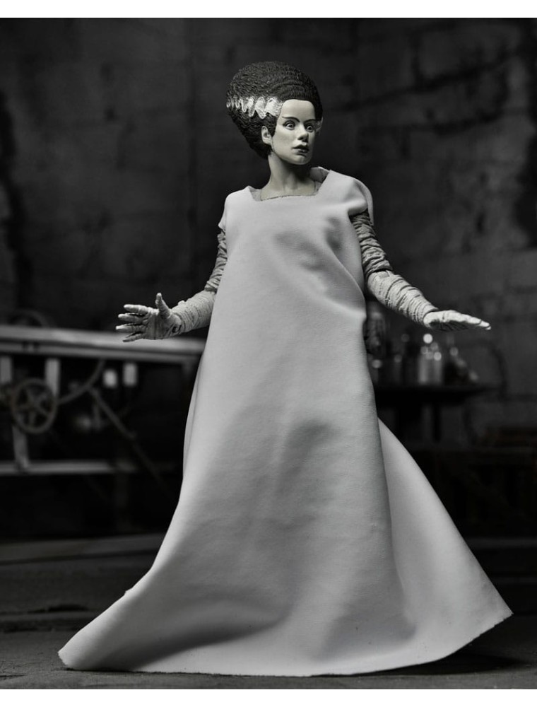 Universal Monsters Action Figura Ultimate Bride Of Frankenstein (black & White) 18 Cm Neca