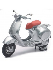 NEW RAY - 1/12 Vespa 946