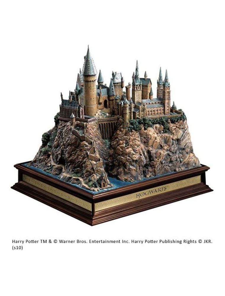 HP HOGWARTS SCHOOL DIORAMA